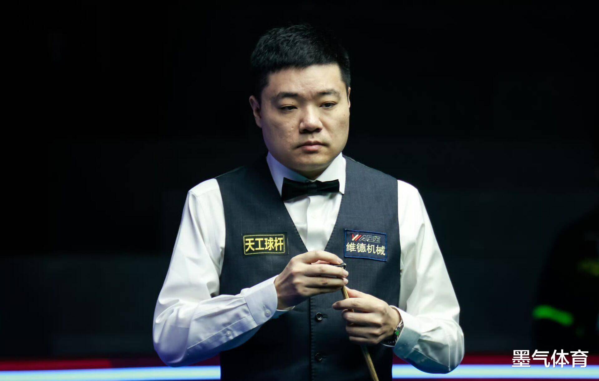 交媒体上晒 交媒体上晒